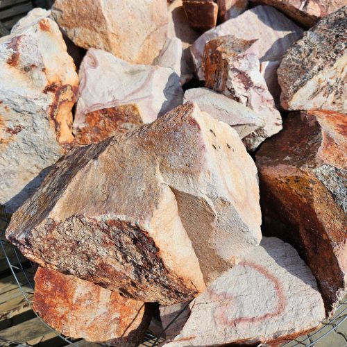 Sziklakerti kő lilasávos riolit (400046)