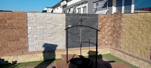 Lábazatkő antikolt, natur-antracit