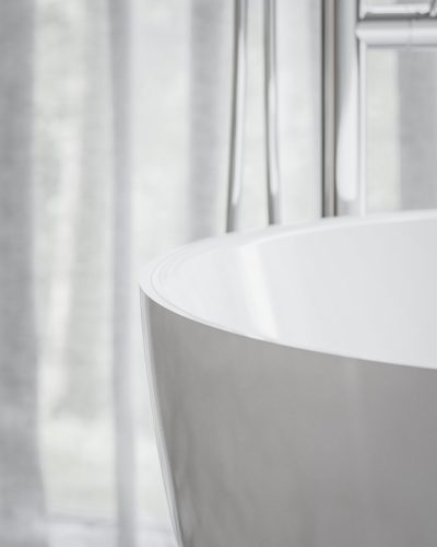 Freedom O Tec 170x77 akrilkád, fehér szabadonálló, fehér/fekete/króm lefolyó