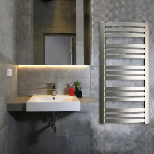Enix Quatro színes radiátor 595x1667mm QX-616 (SKU-002623)
