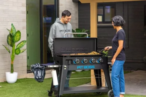 Pit Boss Plancha gázüzemű rostlap 4 égős+védőhuzat
